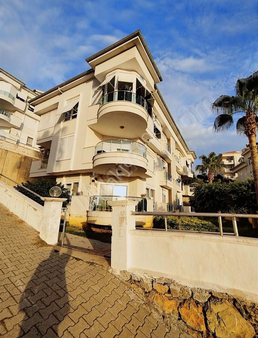 Dinekte 2+1 Geniş Boş Kiralık Daire