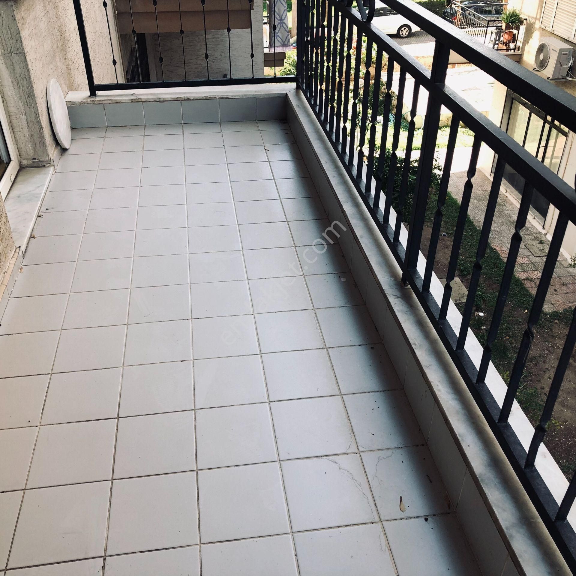Karşıyaka Yalı Mahallesinde Kiralık 3+1 Lüx Köşe Ara Kat Daire - Görsel 29