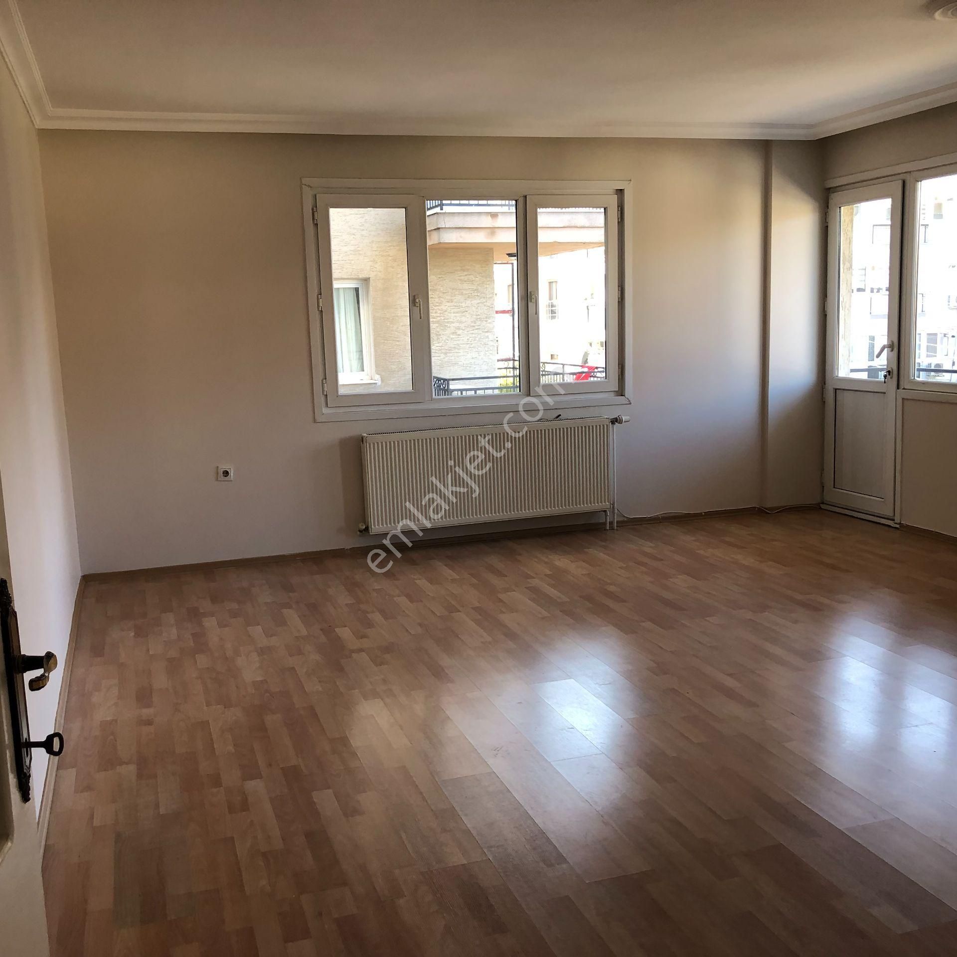 Karşıyaka Yalı Mahallesinde Kiralık 3+1 Lüx Köşe Ara Kat Daire - Görsel 2