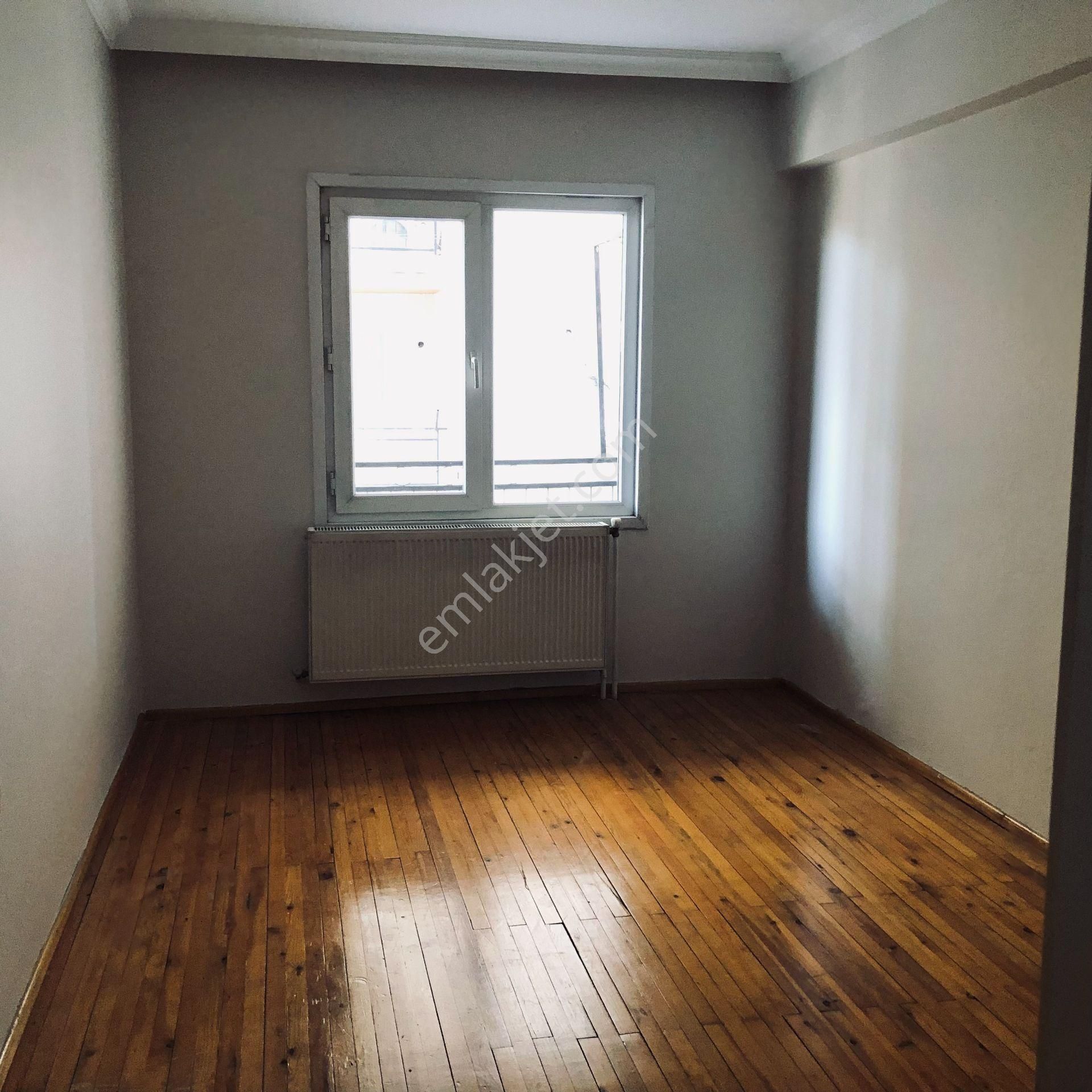 Karşıyaka Yalı Mahallesinde Kiralık 3+1 Lüx Köşe Ara Kat Daire - Görsel 23
