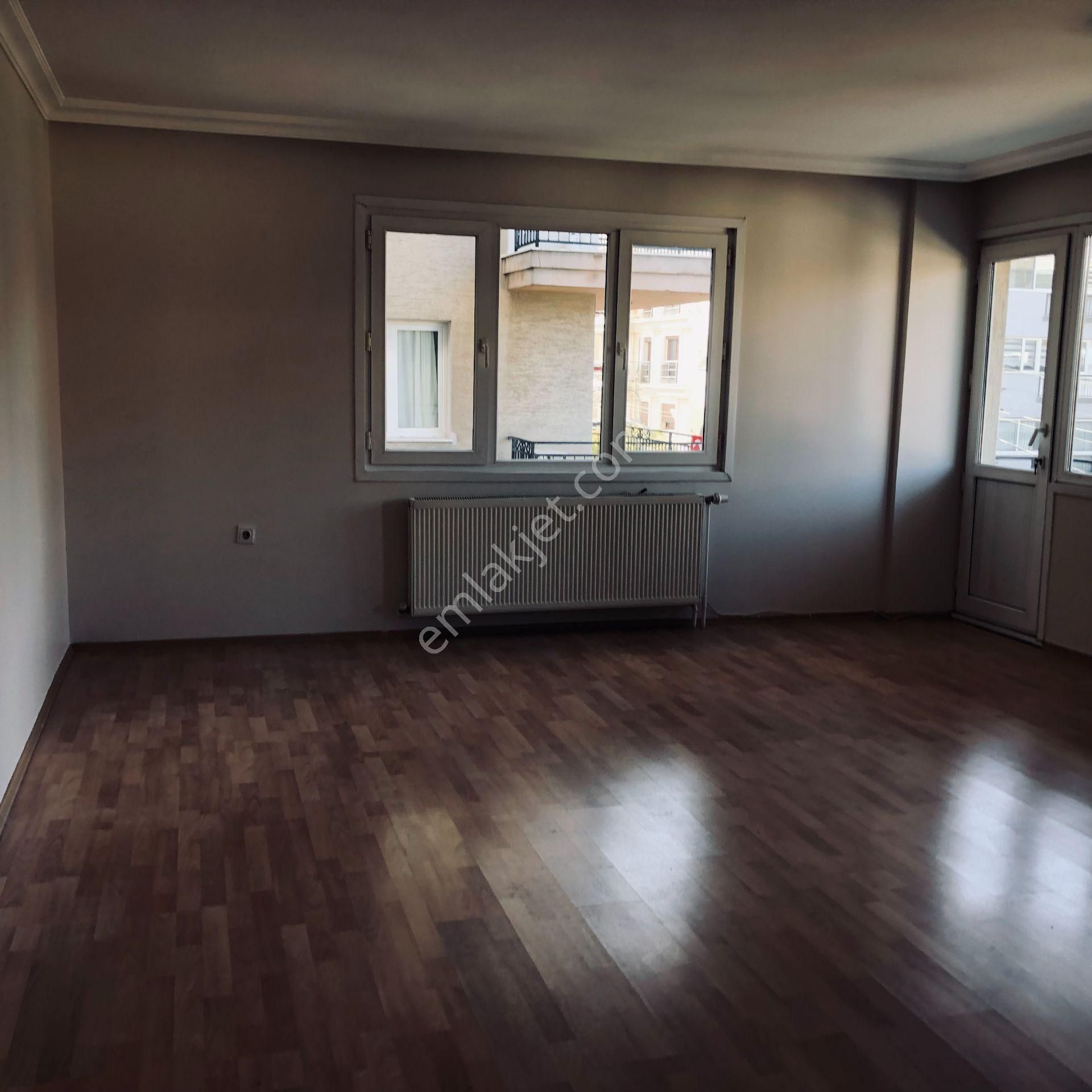 Karşıyaka Yalı Mahallesinde Kiralık 3+1 Lüx Köşe Ara Kat Daire - Görsel 12