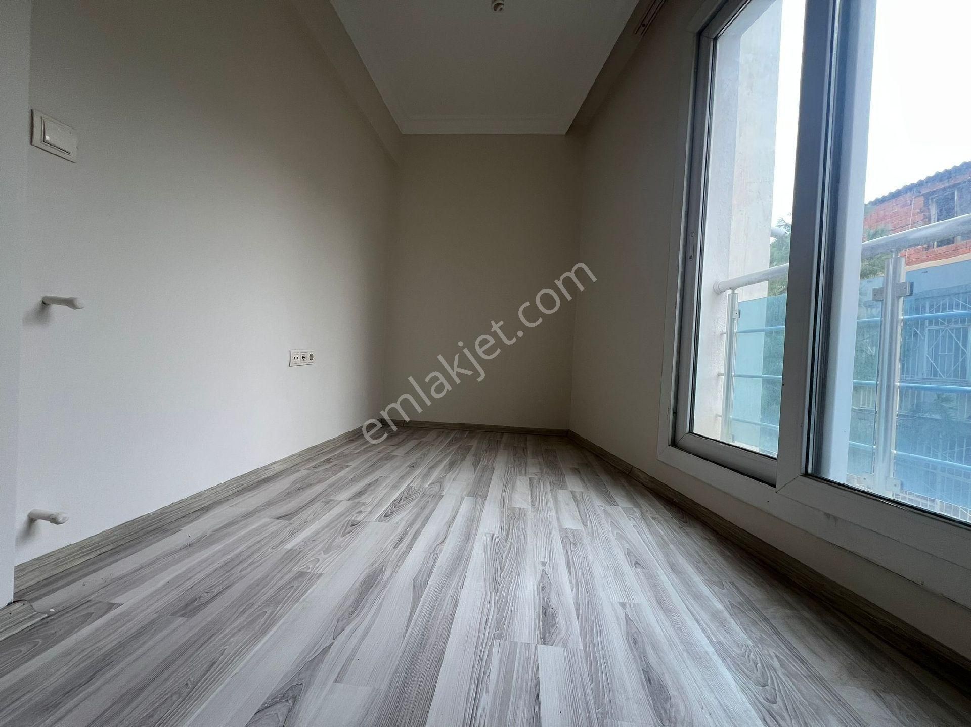 Gülyaka Osman Kibar Yakını 2+1 Arakat Çift Cephe - Görsel 18