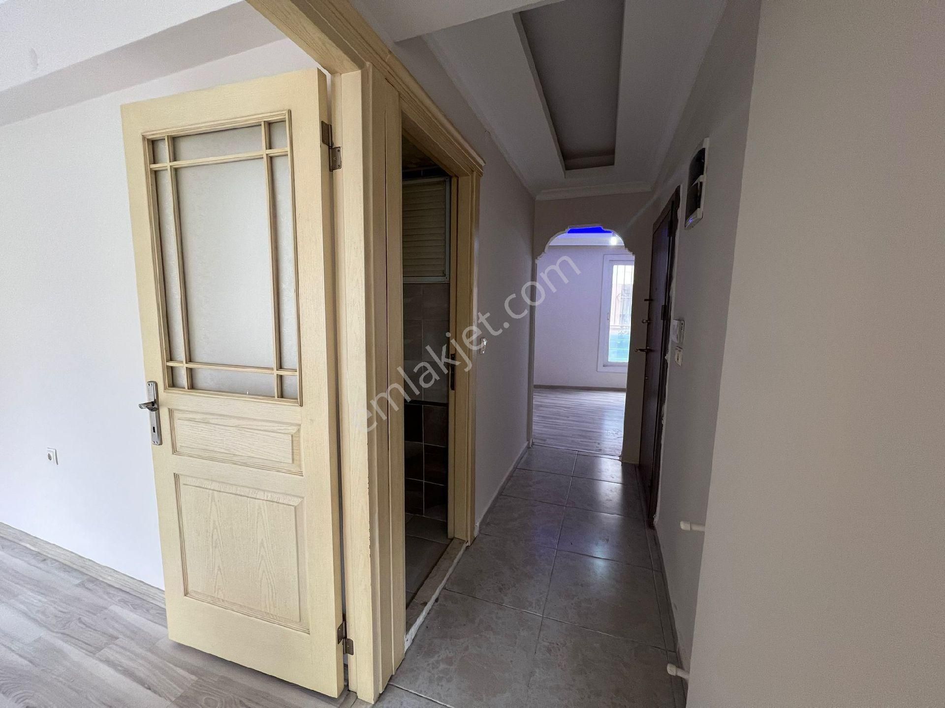 Gülyaka Osman Kibar Yakını 2+1 Arakat Çift Cephe - Görsel 14