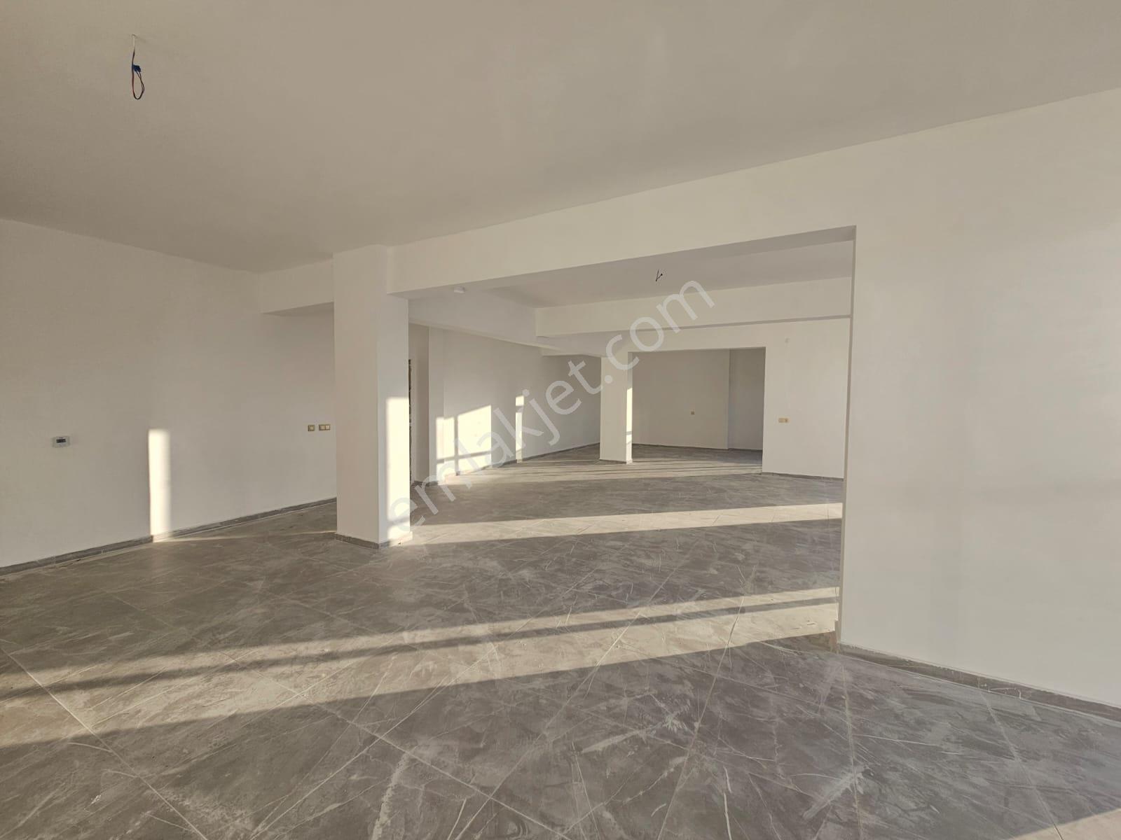 Bulvar Üzerinde Yüksek Görünürlüklü Kiralık İş Yeri - Görsel 15