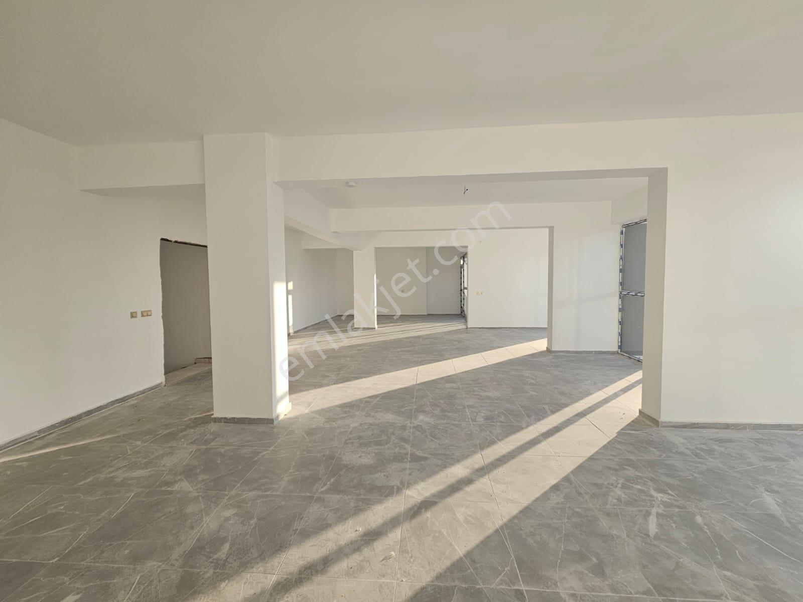 Bulvar Üzerinde Yüksek Görünürlüklü Kiralık İş Yeri - Görsel 19