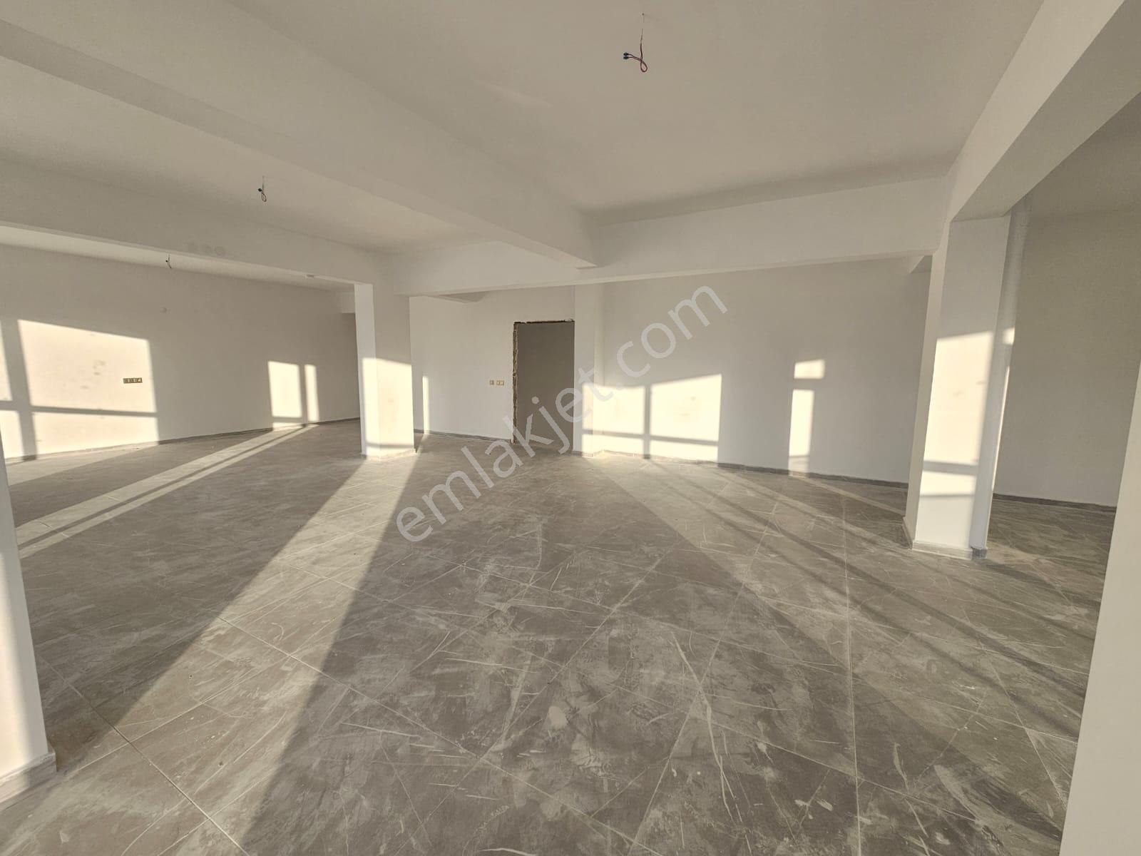 Bulvar Üzerinde Yüksek Görünürlüklü Kiralık İş Yeri - Görsel 13