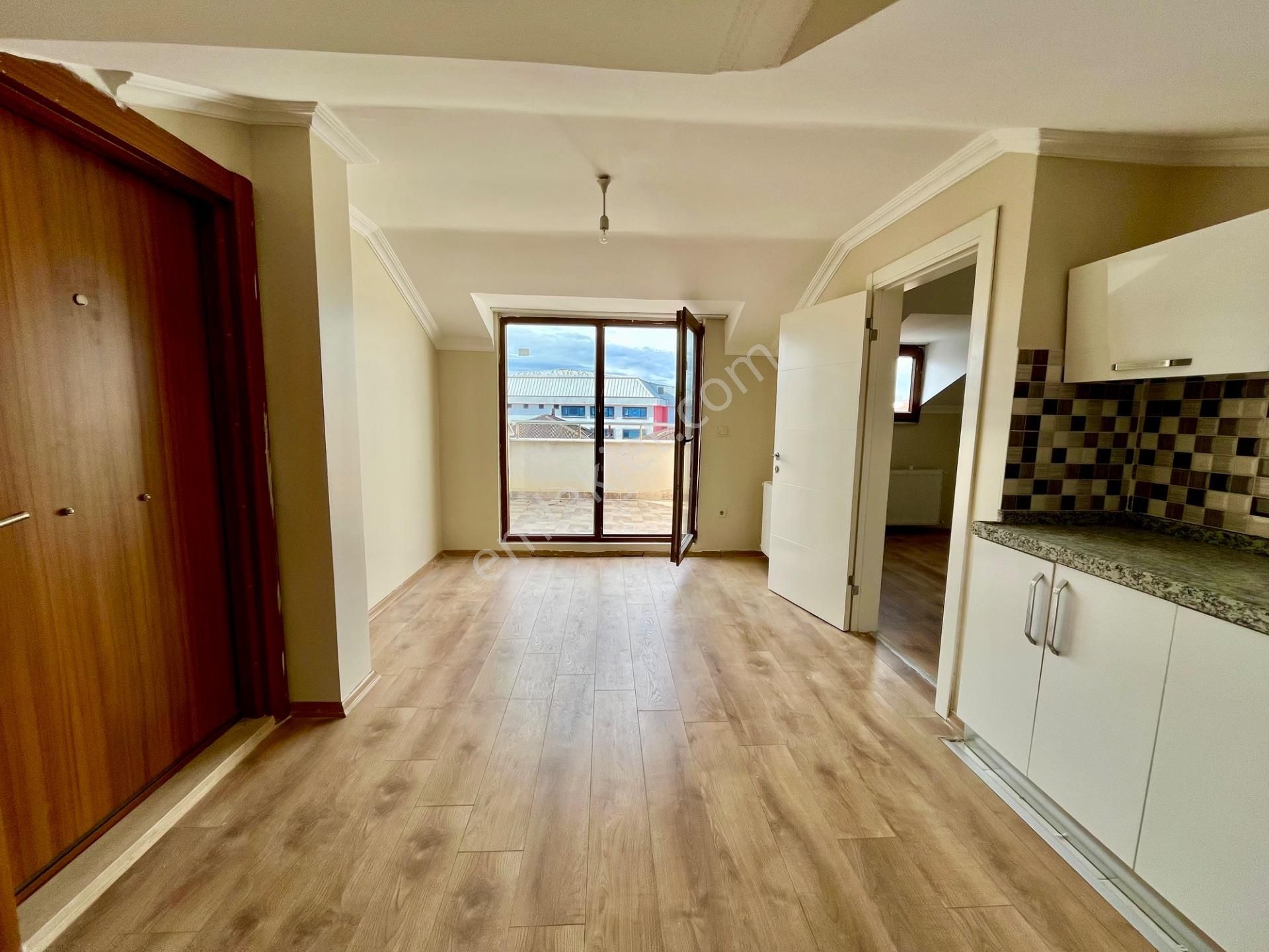 Adil Mahallesi Satılık 4+1 Üst Dubleks Boş - Görsel 18