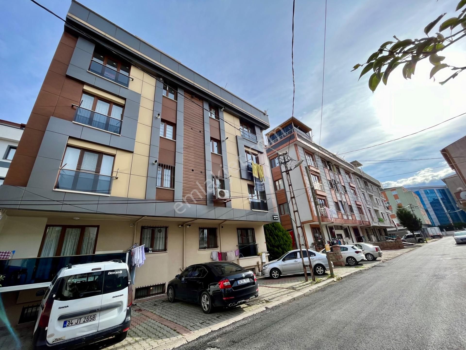 Adil Mahallesi Satılık 4+1 Üst Dubleks Boş