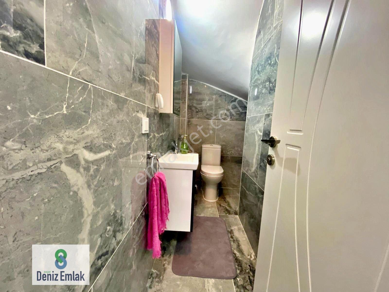 Denizden Akçayda Öncephe Geniş Çift Kapalı Teraslı Satılık 4+1 Dubleks Daire. - Görsel 24