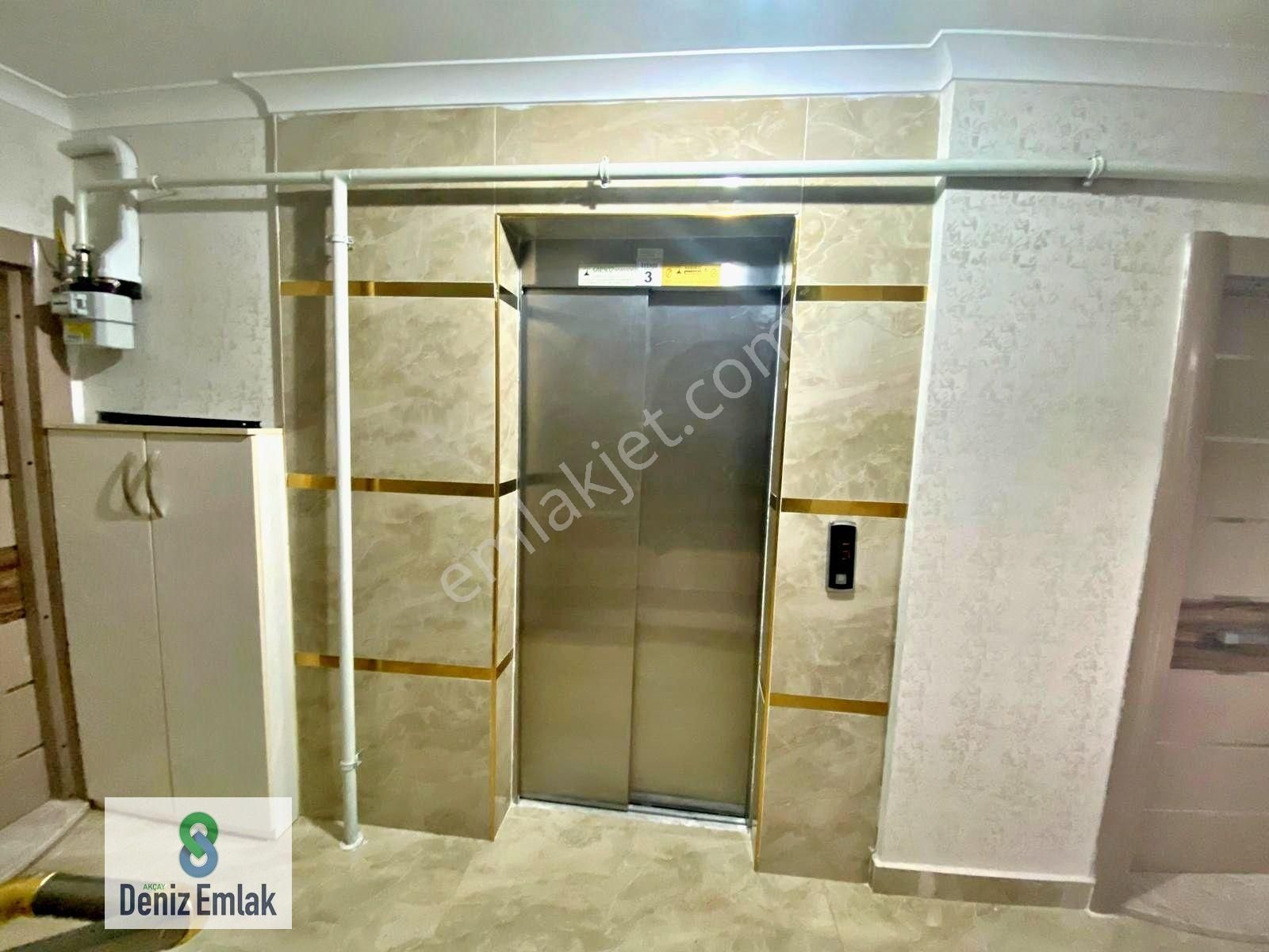 Denizden Akçayda Öncephe Geniş Çift Kapalı Teraslı Satılık 4+1 Dubleks Daire. - Görsel 18