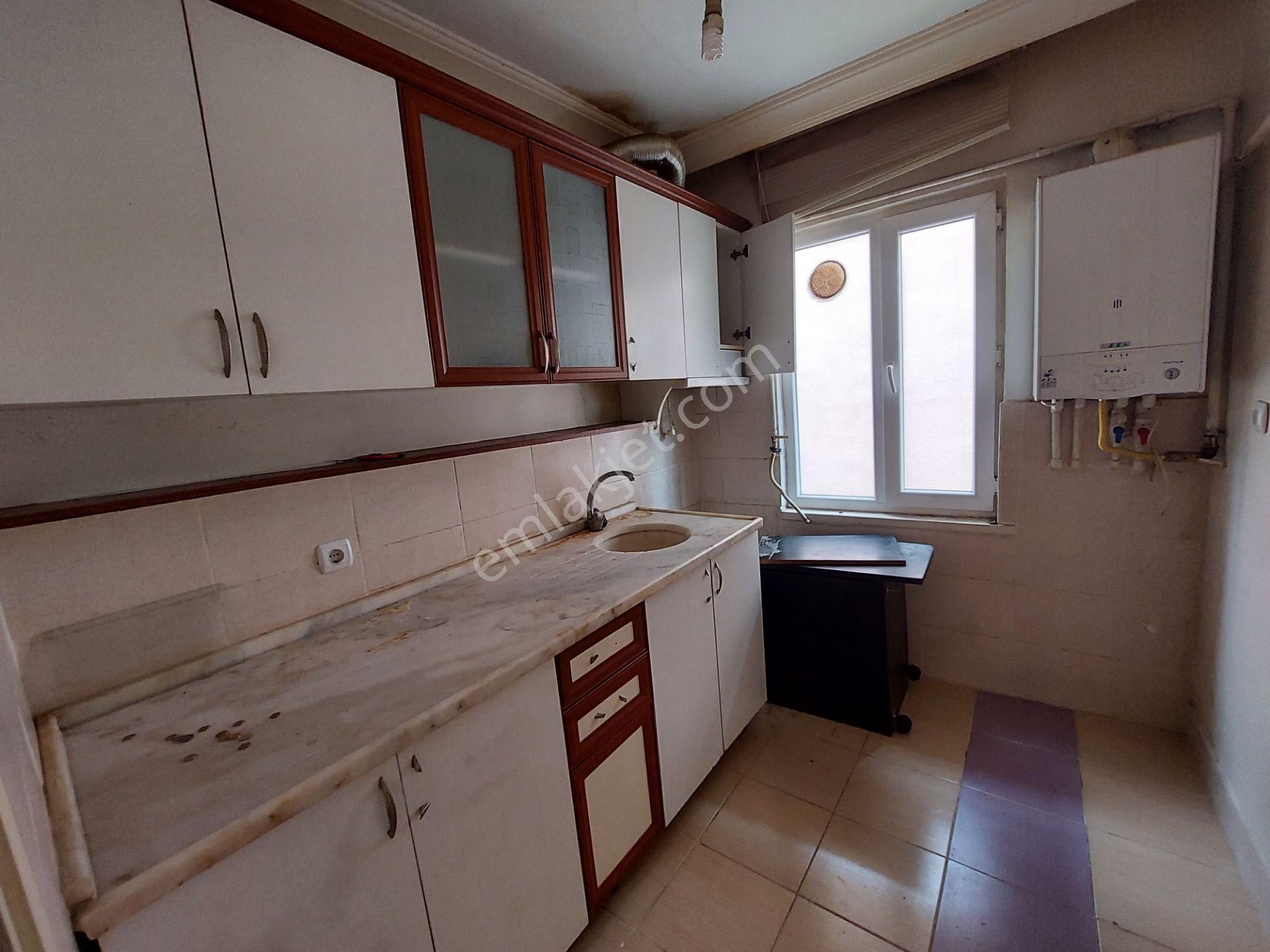 Keçiören Bağlarbaşı Mah Giriş Kat Kiralık 2+1 Daire Metroya Ve Okullara Yakın - Görsel 3