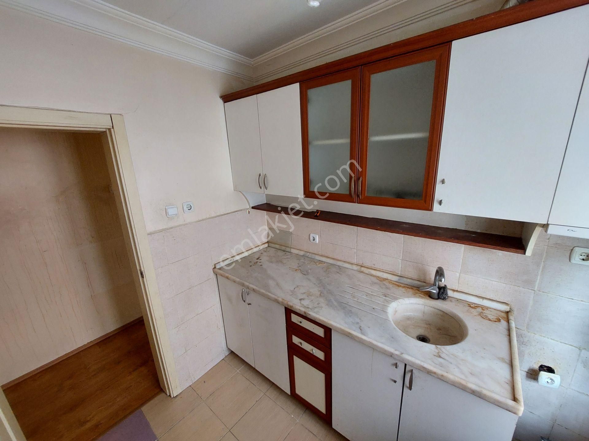 Keçiören Bağlarbaşı Mah Giriş Kat Kiralık 2+1 Daire Metroya Ve Okullara Yakın - Görsel 7