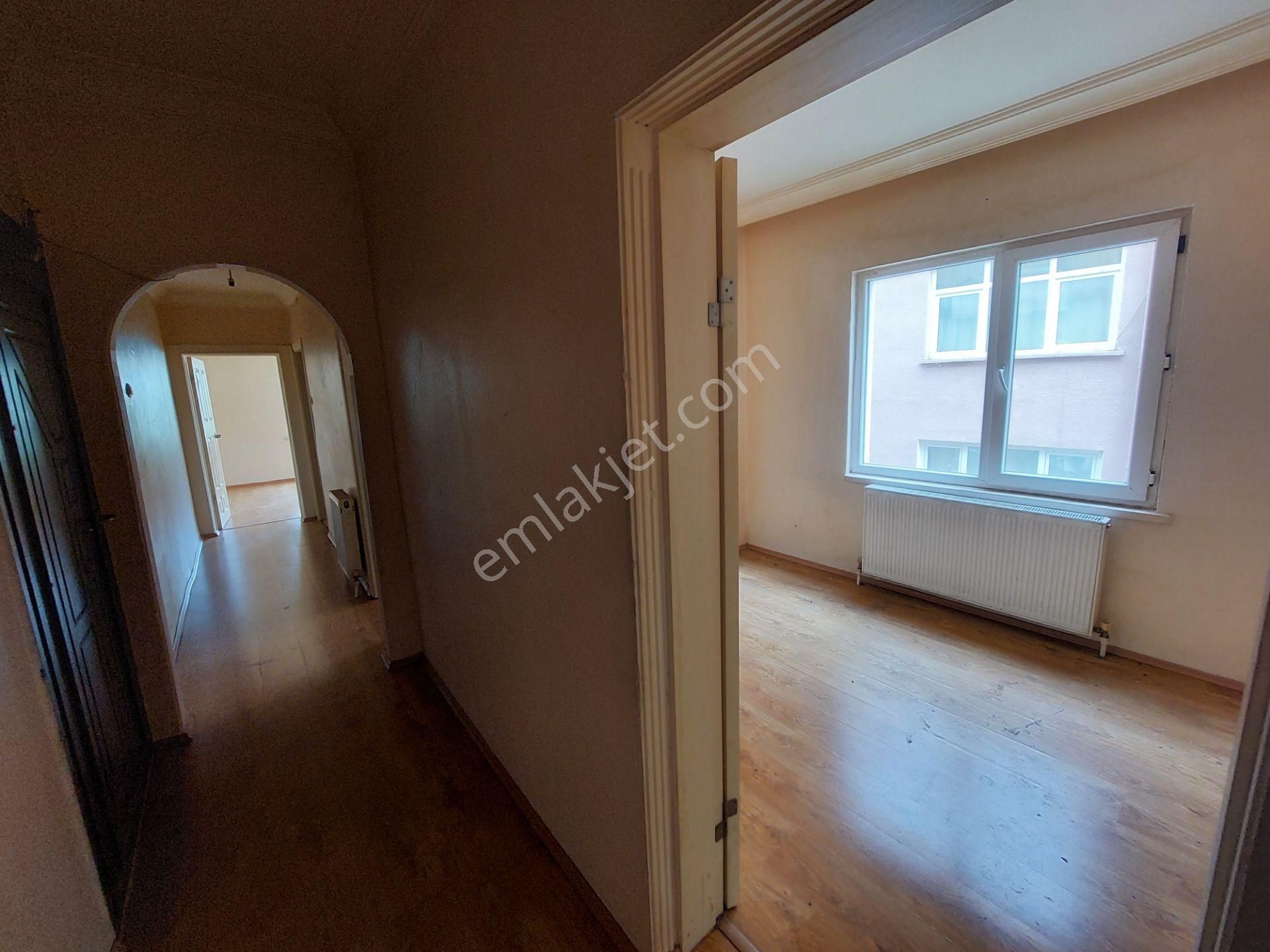 Keçiören Bağlarbaşı Mah Giriş Kat Kiralık 2+1 Daire Metroya Ve Okullara Yakın - Görsel 2