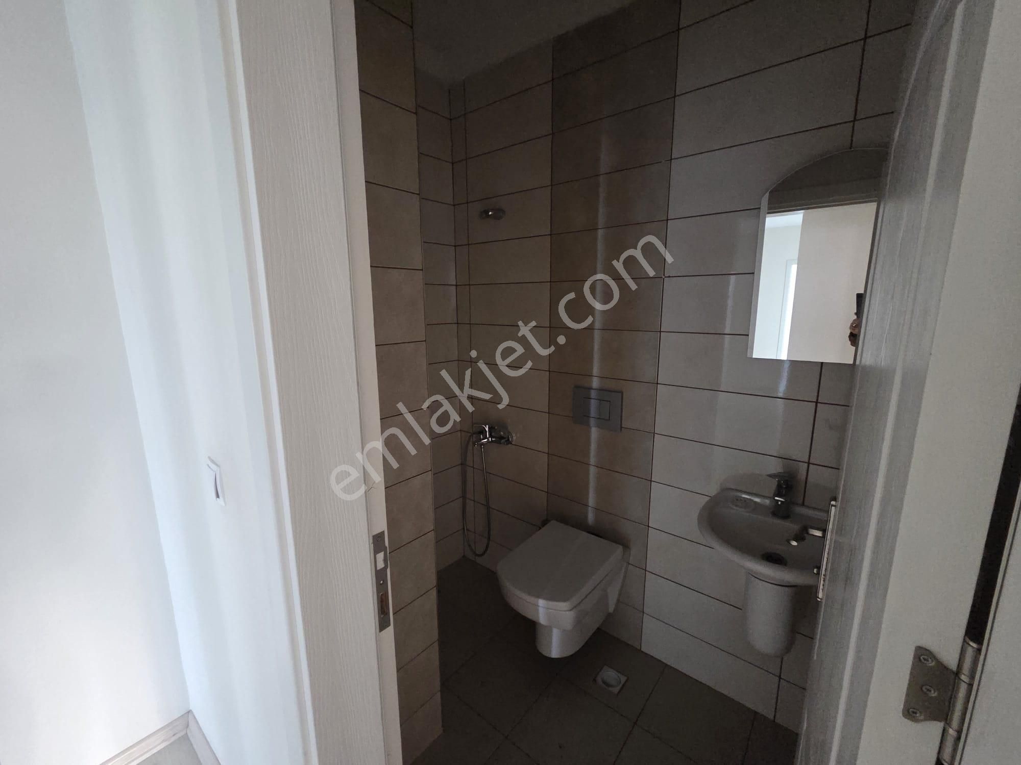 Yomra Kaşüstü Ak Life Hukuk Büroları'nda 2+1 Kiralık Ofis - Görsel 23
