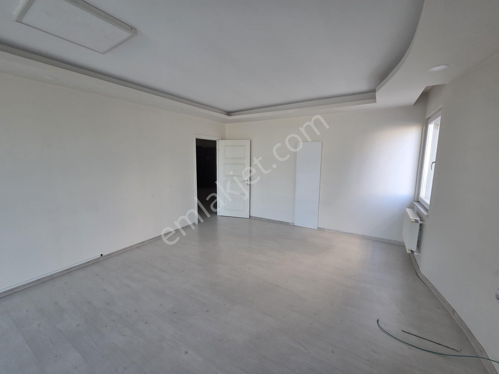 Yomra Kaşüstü Ak Life Hukuk Büroları'nda 2+1 Kiralık Ofis - Görsel 19