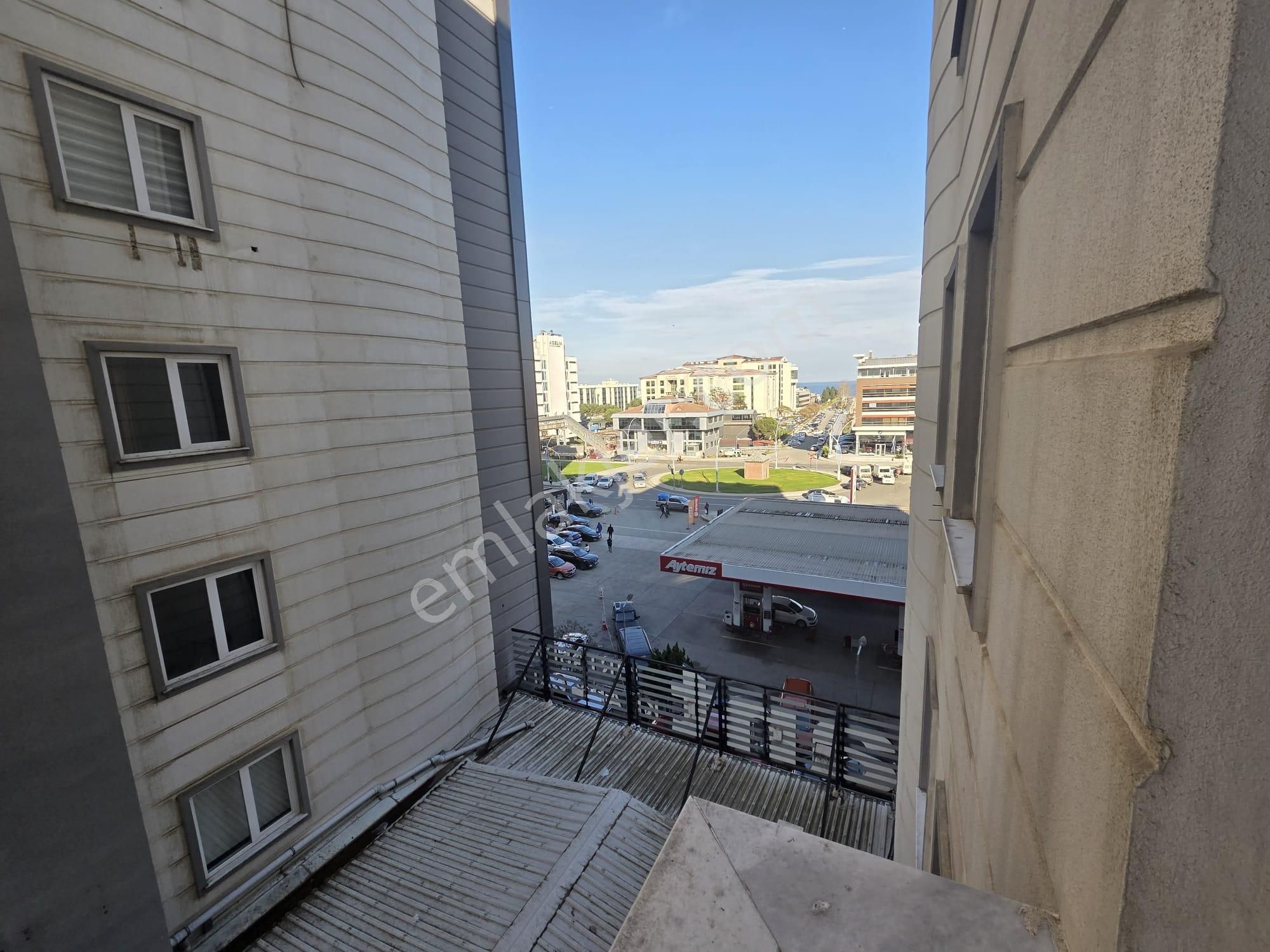 Yomra Kaşüstü Ak Life Hukuk Büroları'nda 2+1 Kiralık Ofis - Görsel 9