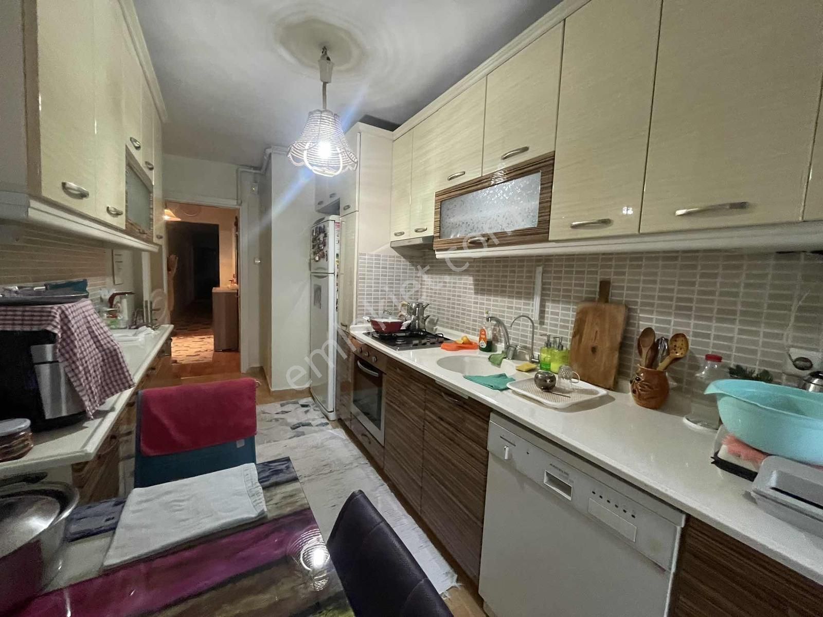 Akalın'da Metronun Yanın Da Arakatta , 140 M2 , Karanlık Oda Yok - Görsel 16