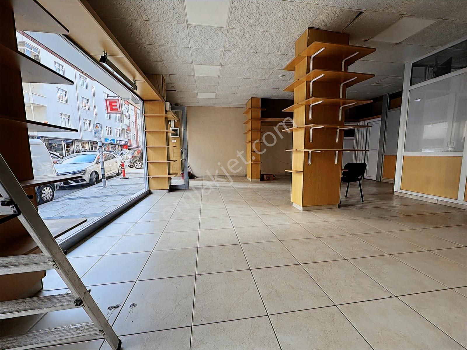 100.yıl Cd Üzeri Tersaneler Bölge Kiralık Dükkan Kurumsala Marin - Görsel 2