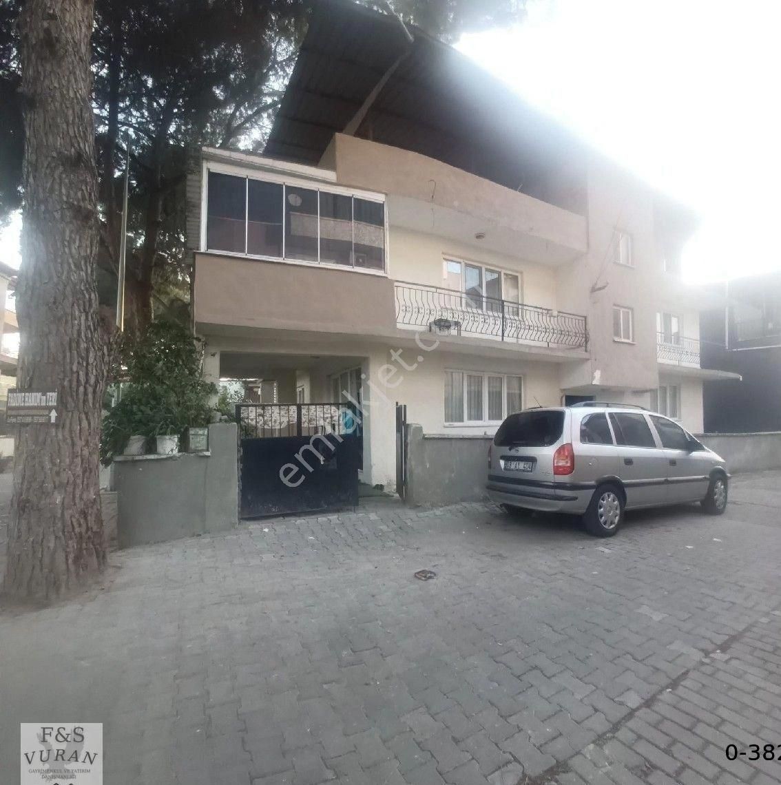 Aydın Mimar Sinan Mahallesine 5 Dakika Uzaklıkta İki Katlı Bahçeli Müstakil Satılık Ev Kardeşköy Mah