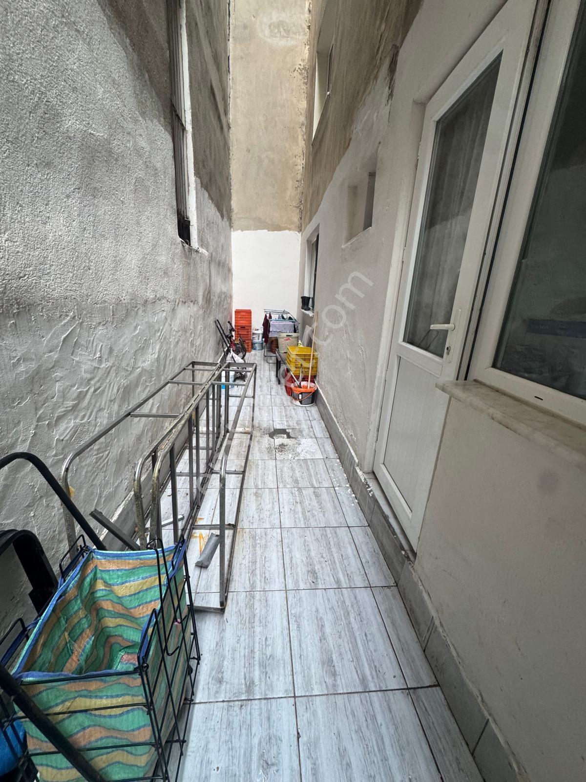 İbrahim Çelebi Mahallesi🏡 ✅2+1 M2 90m2 5 Katlının Zenin Katı ❇️özelikli Petek Kombili - Görsel 4