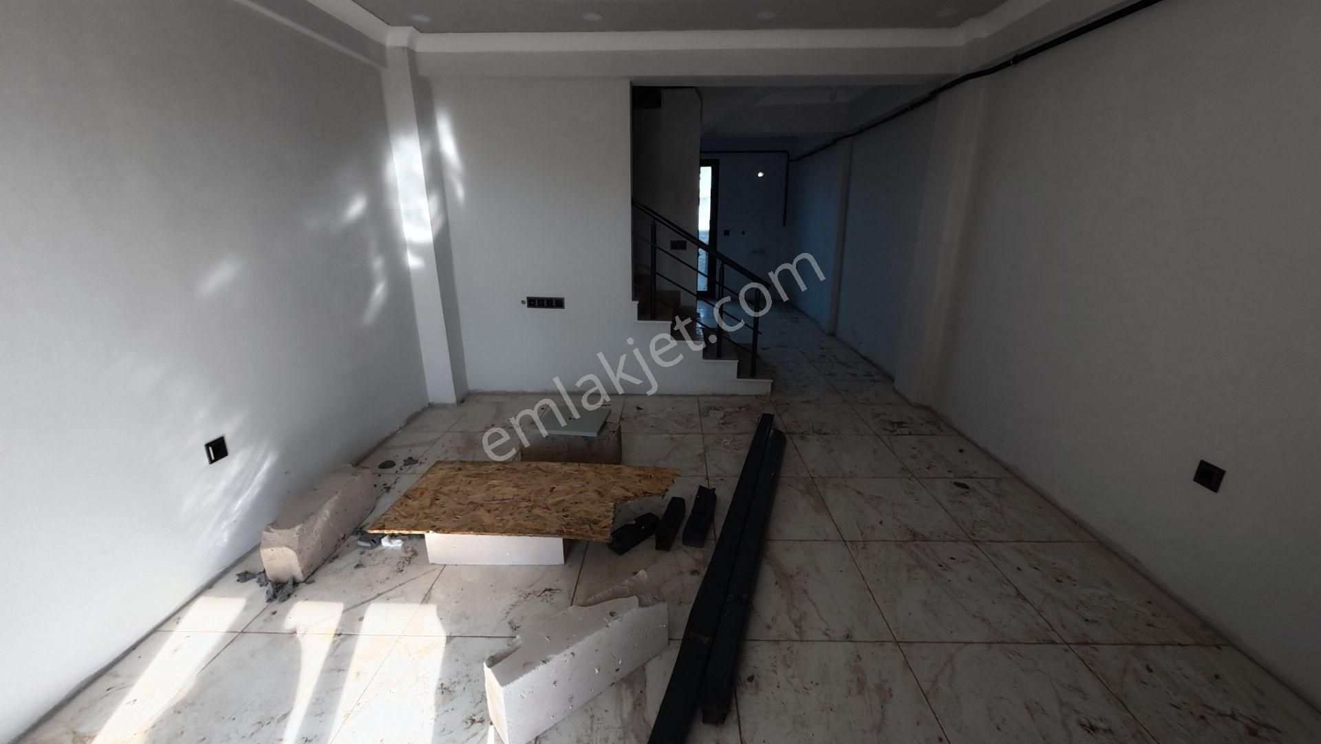 Karasuda Müstakil Bahçeli Havuzlu Şık Villa Okyanustan - Görsel 17