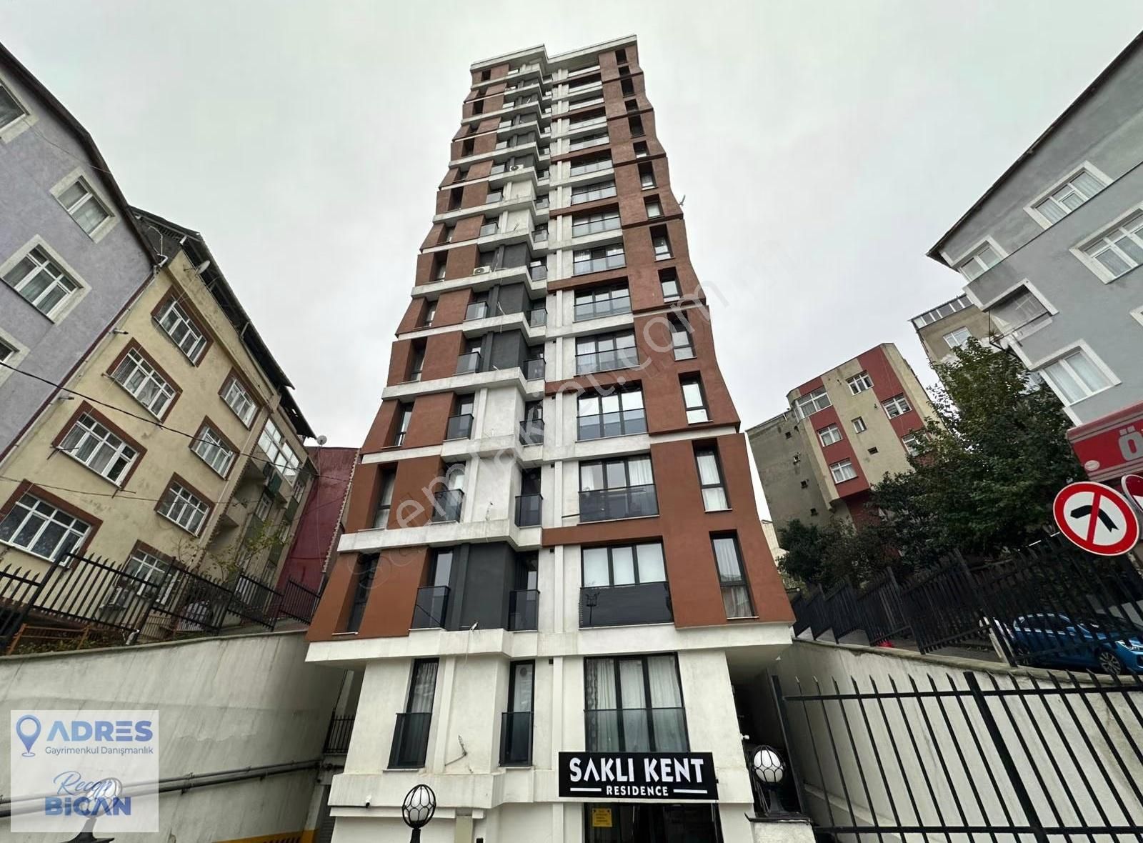 Kağıthane Saklı Kent Sitesi Satılık 2+1 65 M2 Şerefiyeli Daire