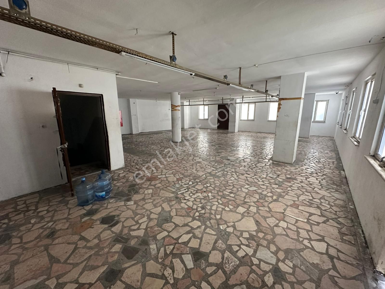 Bağcılar Güneşli'de 200 M² Kiralık Atölye - İşyeri Katı - Görsel 10