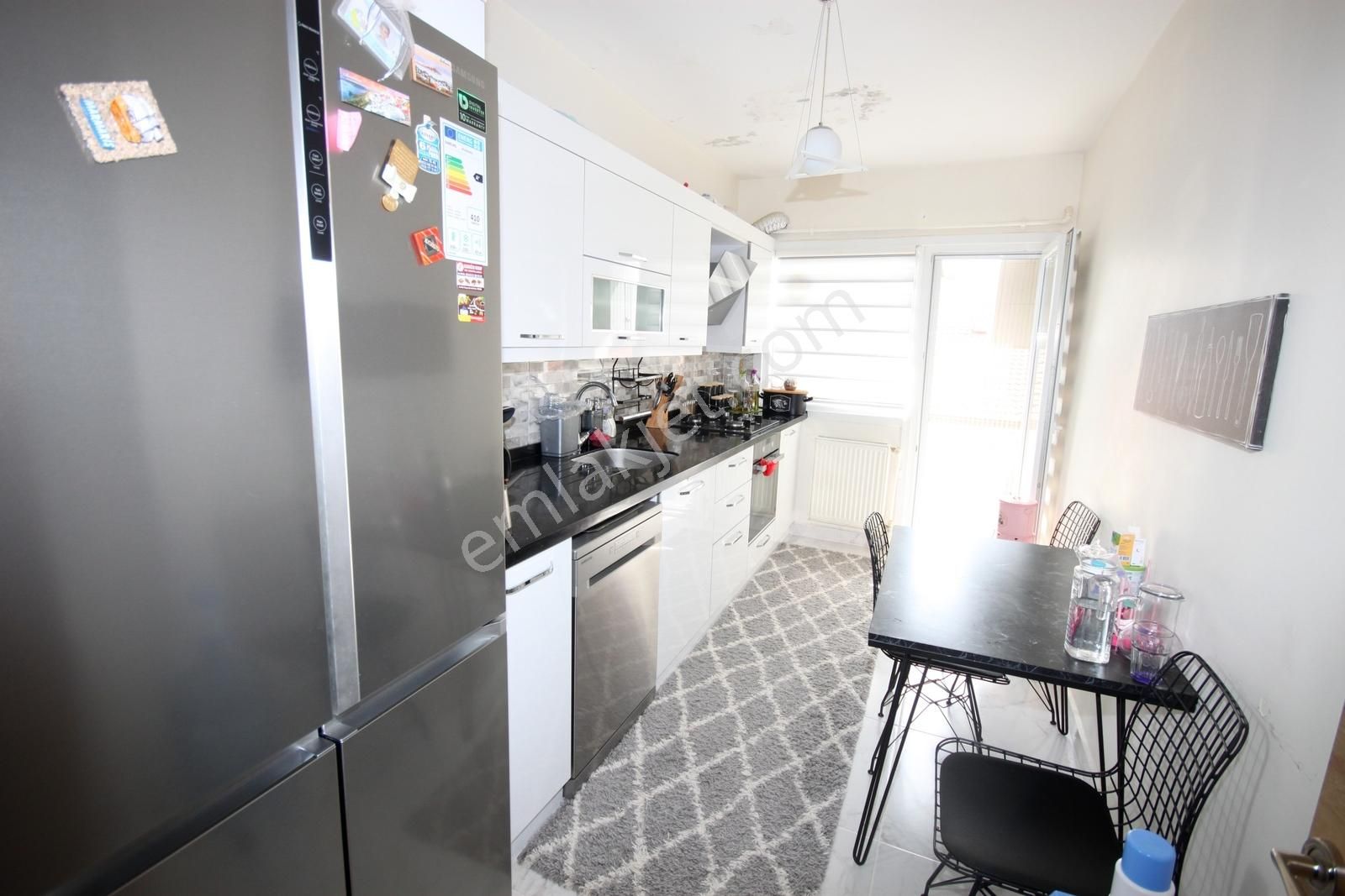 Tuzla Postane Mahallesinde Sahilde 2+1 Fırsat Daire - Görsel 29