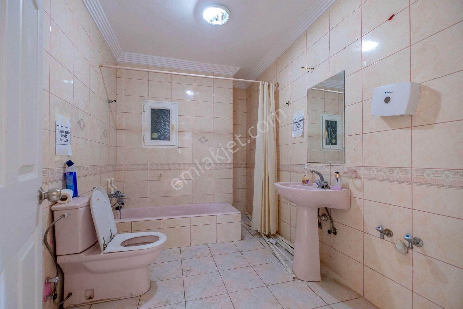 Dağıstan Gayrımenkulden Metrobüs Dibinde 4+1 200m2 Müstakil - Görsel 18