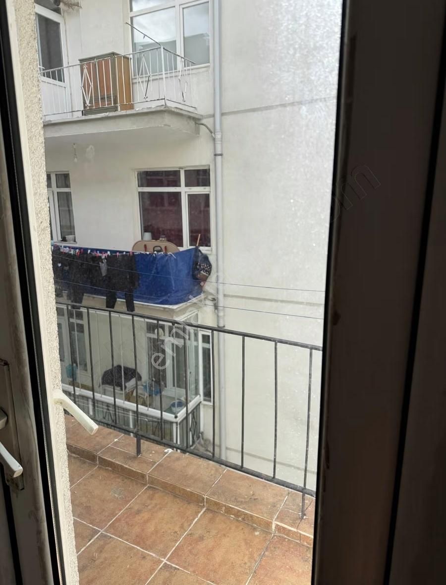 Kaçmaz Fırsat! Demetevlerde Satılık 3+1 Metroya Yakın - Görsel 5