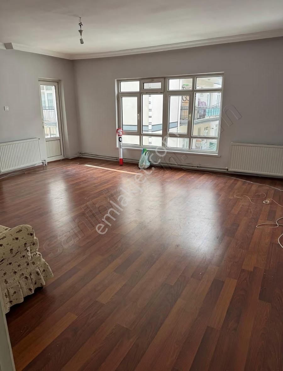 Kaçmaz Fırsat! Demetevlerde Satılık 3+1 Metroya Yakın - Görsel 18