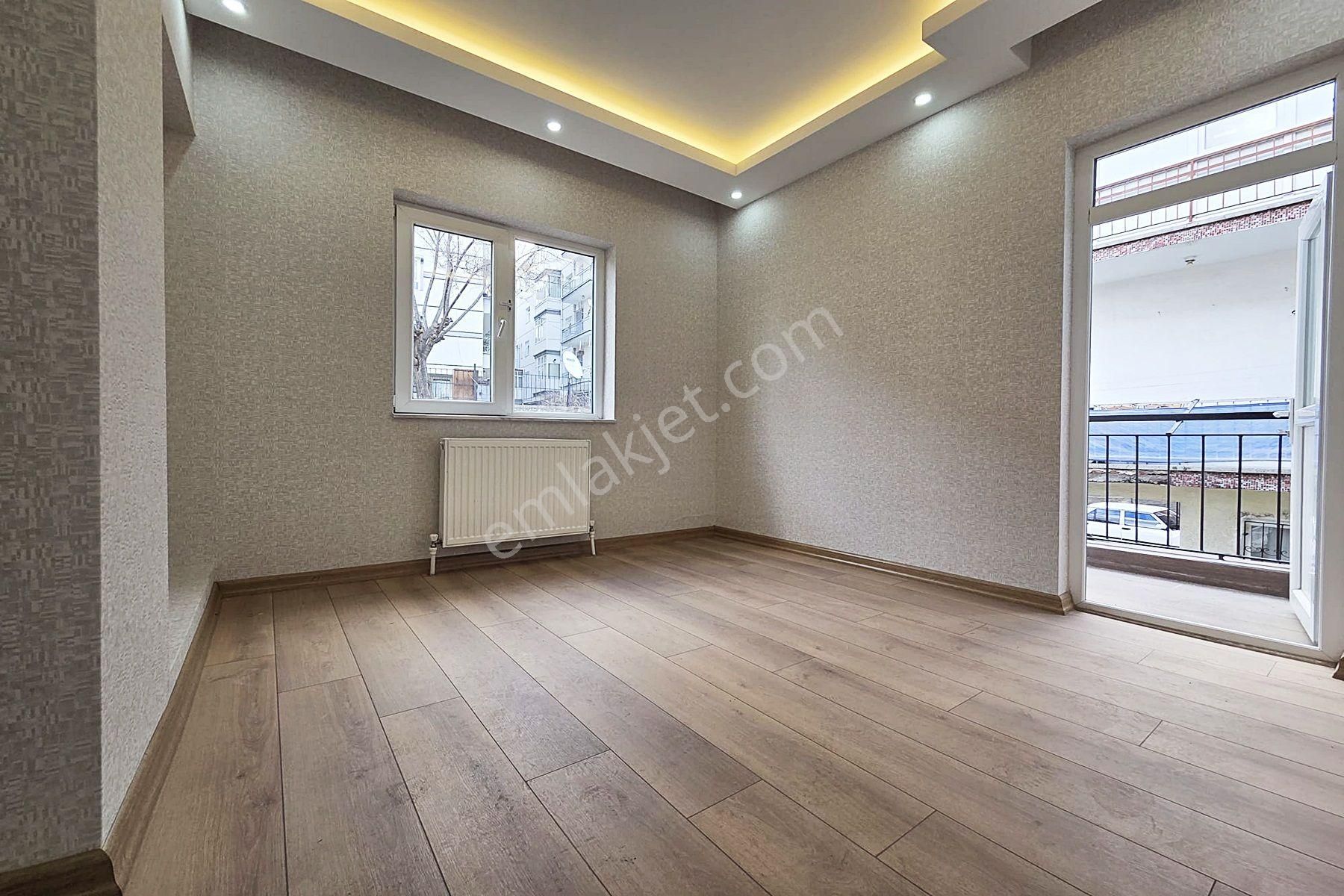 Seval Cadde Paraleli 1.kat Bağımsız 3+1 Ultra Lüks Yapılı Daire - Görsel 17