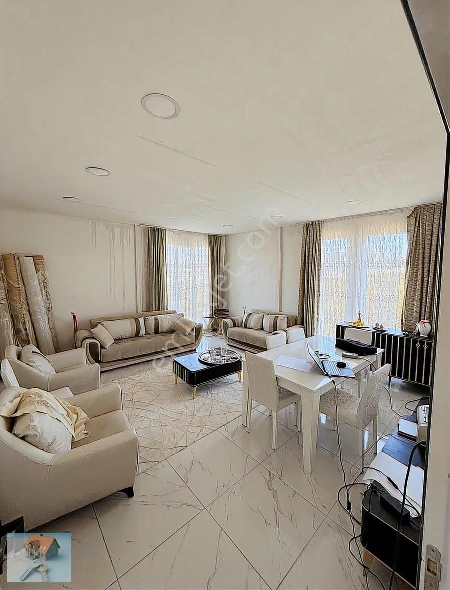 Zerrinden Altınşehir De Eşyalı Kiralık Villa