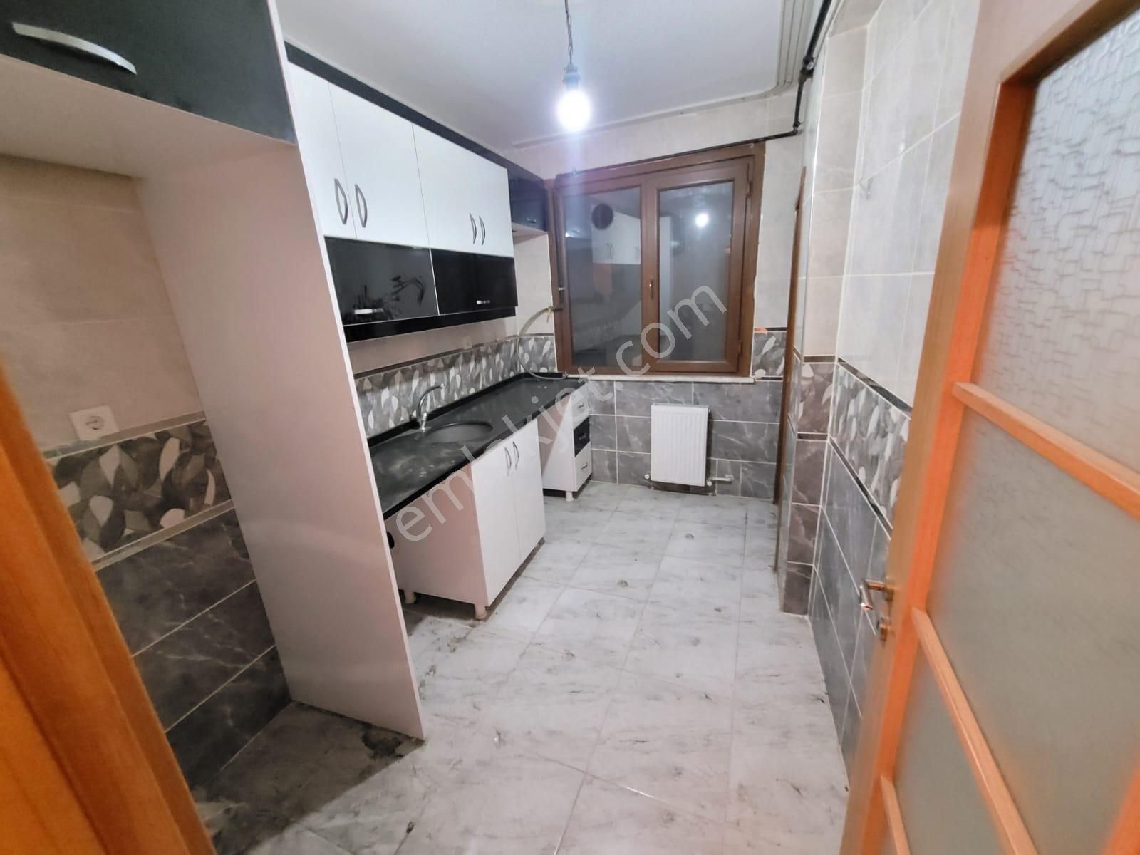 Üç Kardeşler'den Esentepe Mah 2+1 8-yıllık 95m² Ara Kat Daire - Görsel 21