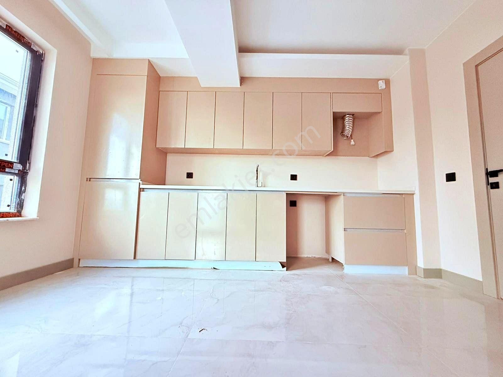 Sıfır İskanlı Arakat Güney Cephe Geniş Oturum Yüksek Kredili 3+1 - Görsel 3