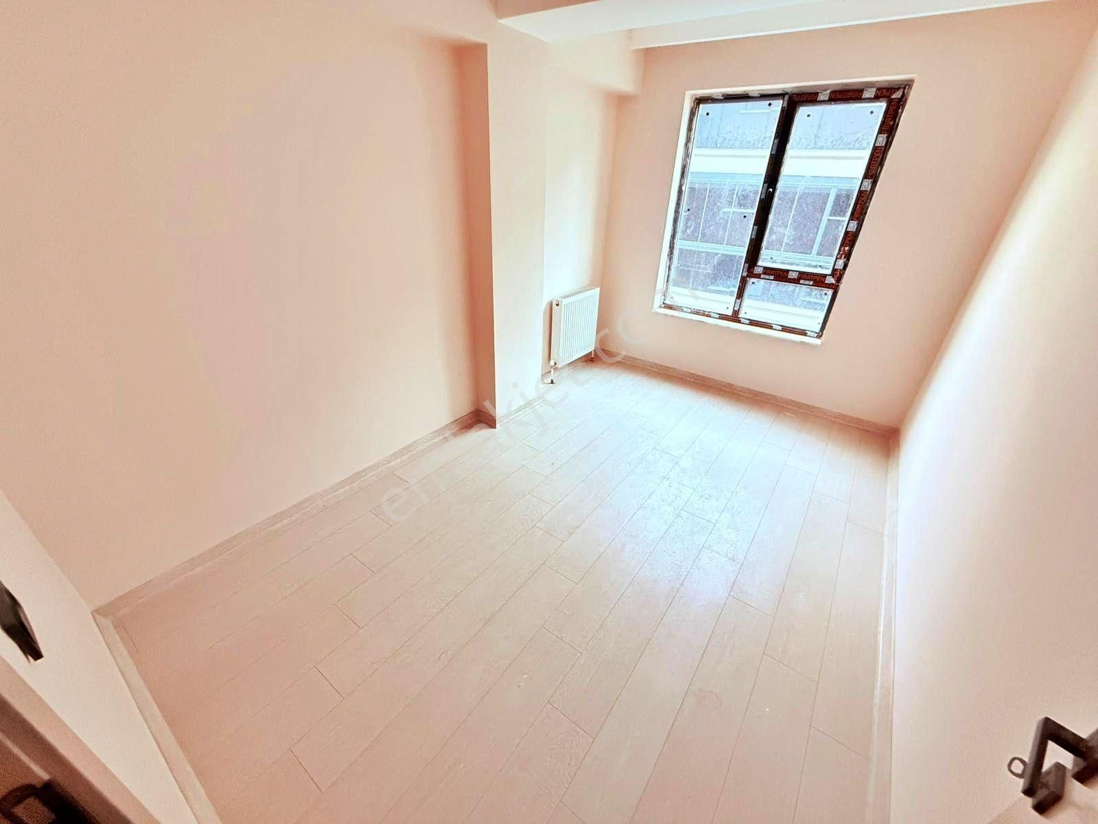 Sıfır İskanlı Arakat Güney Cephe Geniş Oturum Yüksek Kredili 3+1 - Görsel 23