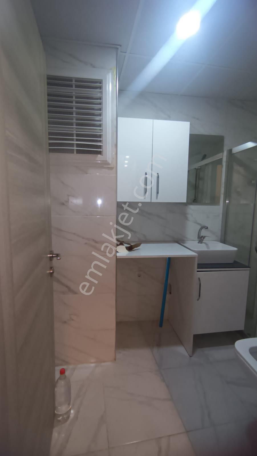 Bayraklı Erenlerde Kiralık 3+1 Daire - Görsel 20