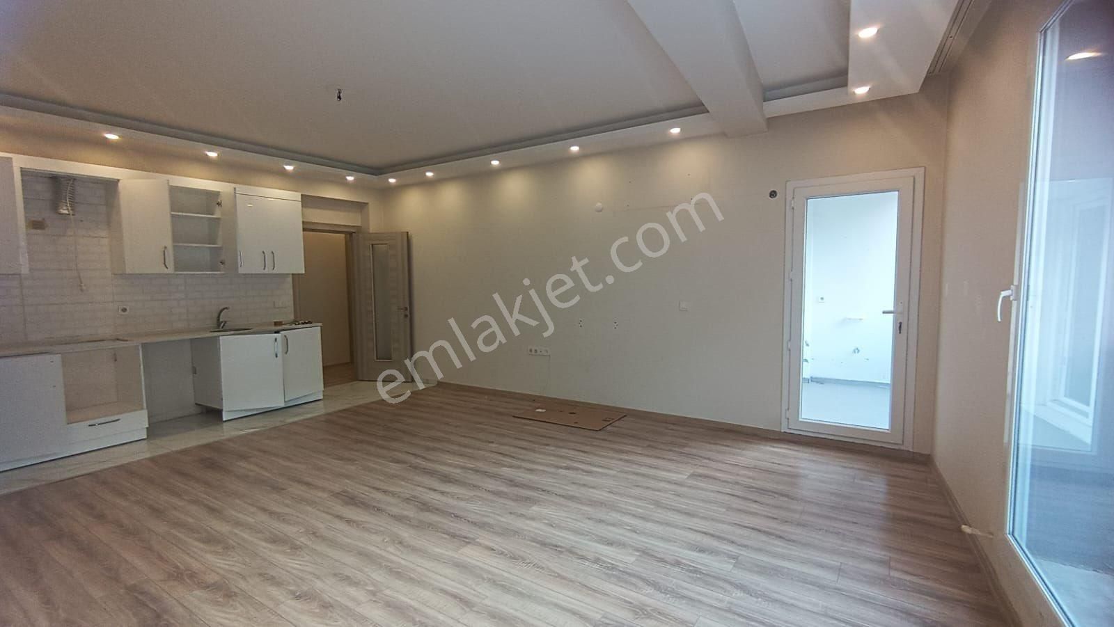 Bayraklı Erenlerde Kiralık 3+1 Daire - Görsel 16