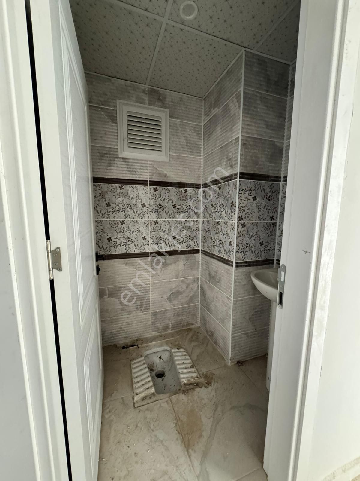 Brs Emlaktan Hastane Arkasında Fırsat Daire! - Görsel 12