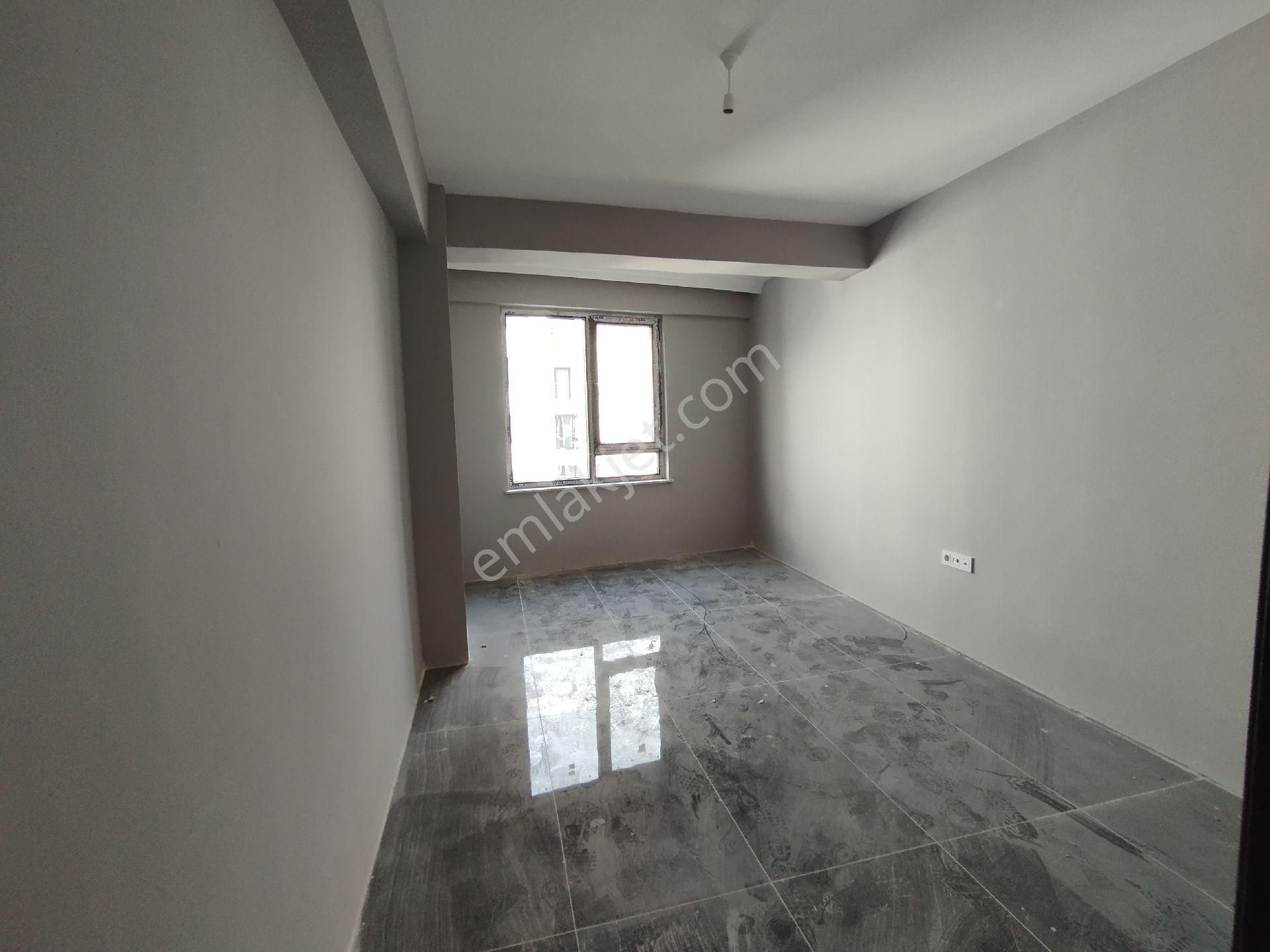 Derman Caddesine Çok Yakın Yerden Isıtma Sıfır 2+0 Daire - Görsel 9