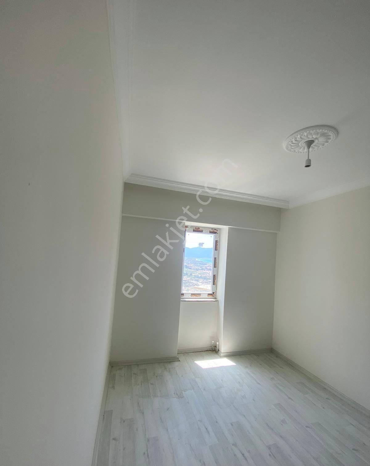 Kuşadası Uydukent 2+1 Satilik Daire - Görsel 8