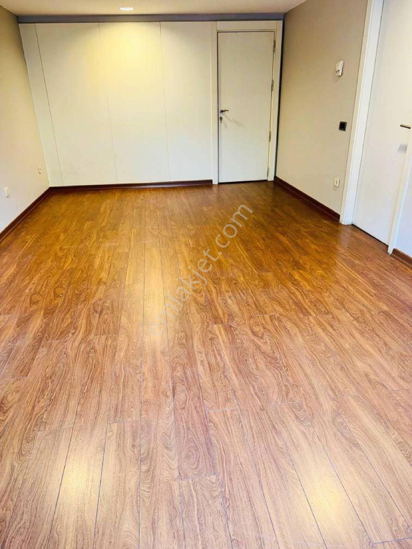 Şakayık'ta Yangın Merdivenli-kapalı Otoparklı Plaza'da 95m2 - Görsel 21