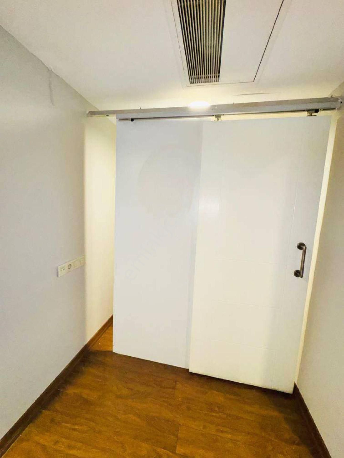 Şakayık'ta Yangın Merdivenli-kapalı Otoparklı Plaza'da 95m2 - Görsel 23