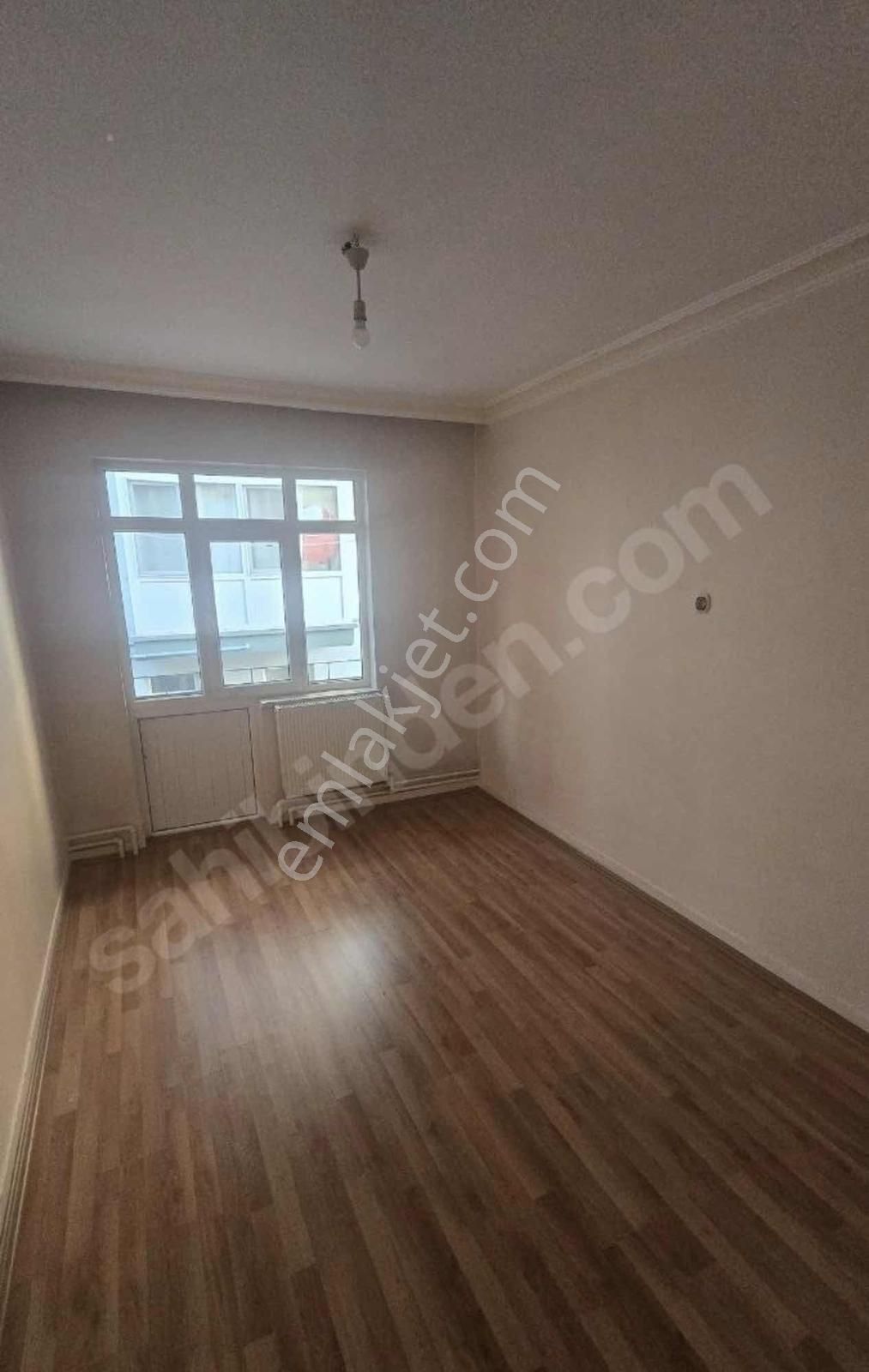 Damla Gayrimenkulden Cebeci Sergenler Sokak 1. Katta Öncephe 3+1 - Görsel 11