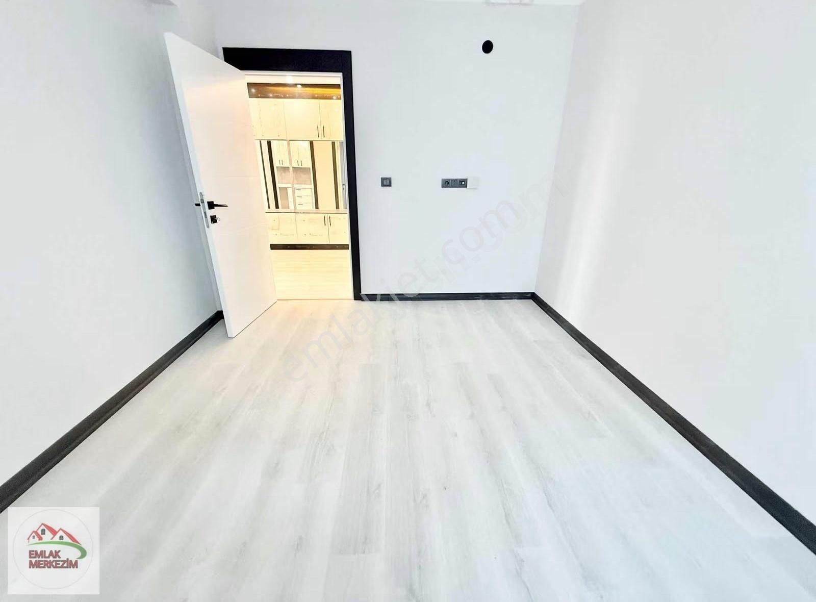 Emlak Merkezim'den Beşikkayada Ara Kat 3+1 Sıfır Lüx Full Daire - Görsel 22