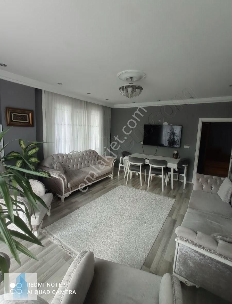Bağcılar Meydana Yakın Satılık 4+1, 180 M2 Harika Dublex Daire - Görsel 5