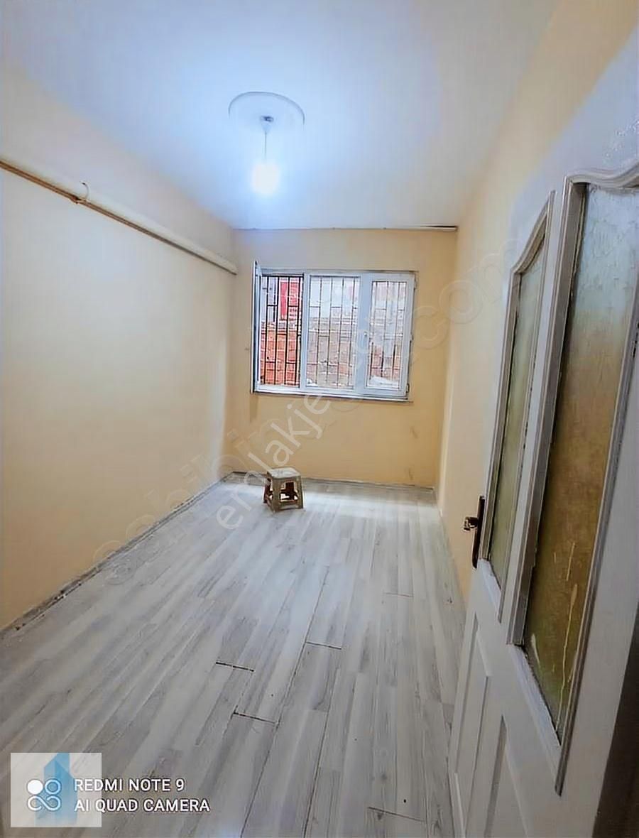 Bağcılar Kazımkarabekir De Satılık 2+1,85 M2 Giriş Kat Daire - Görsel 5