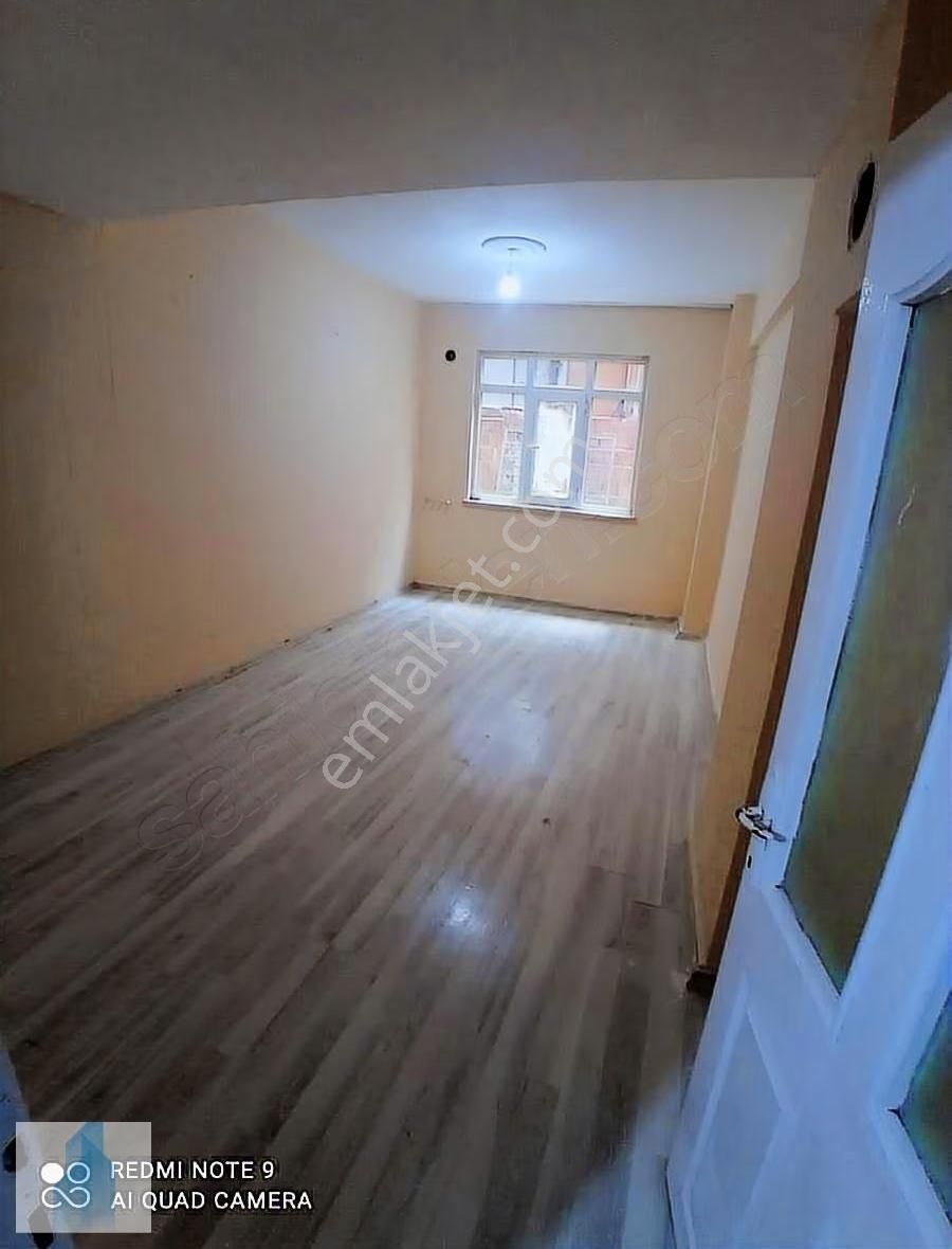 Bağcılar Kazımkarabekir De Satılık 2+1,85 M2 Giriş Kat Daire - Görsel 6