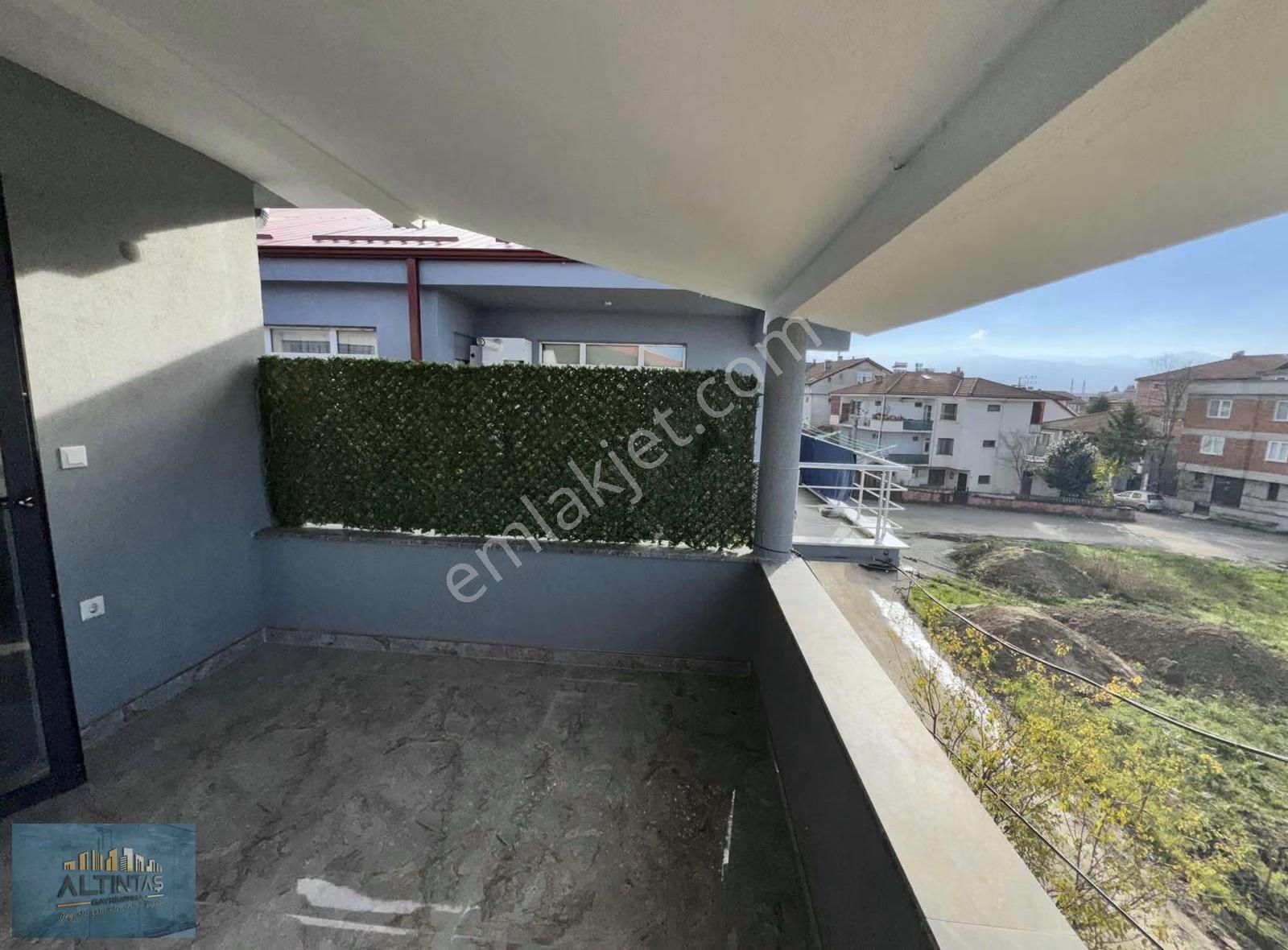 Paris İlköğretimin Hemen Yanında 3 + 1 Kiralık Daire - Görsel 13
