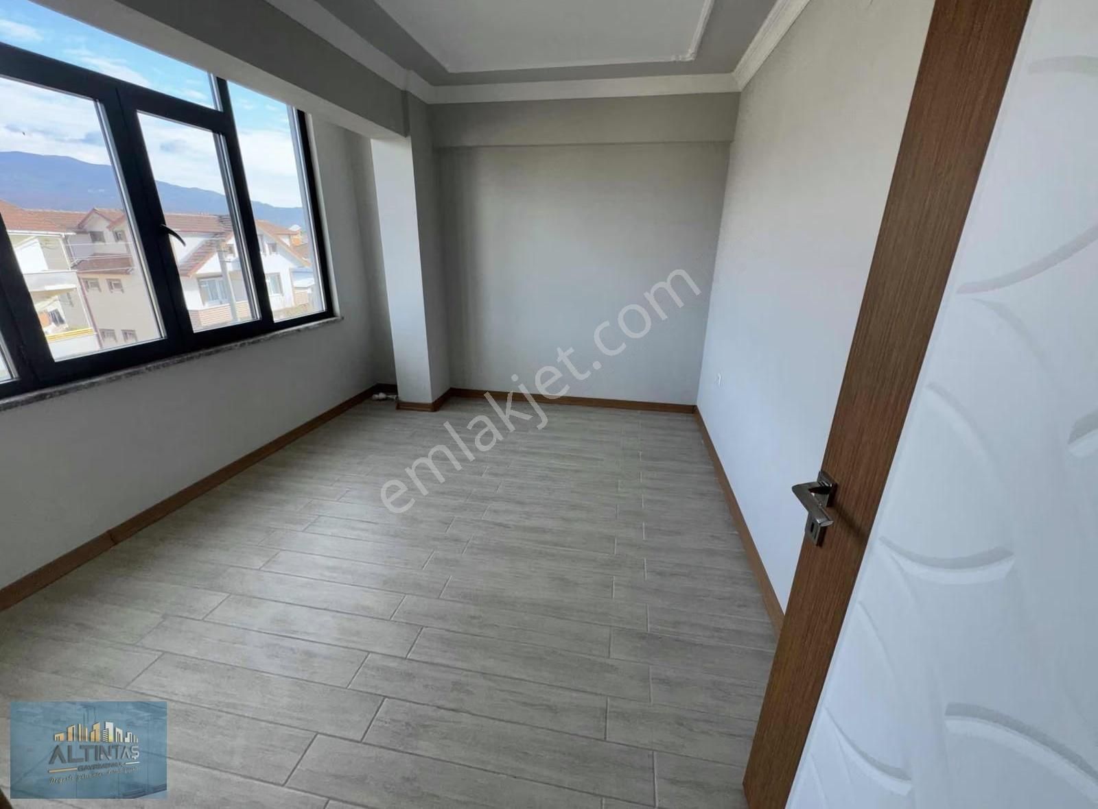 Paris İlköğretimin Hemen Yanında 3 + 1 Kiralık Daire - Görsel 9
